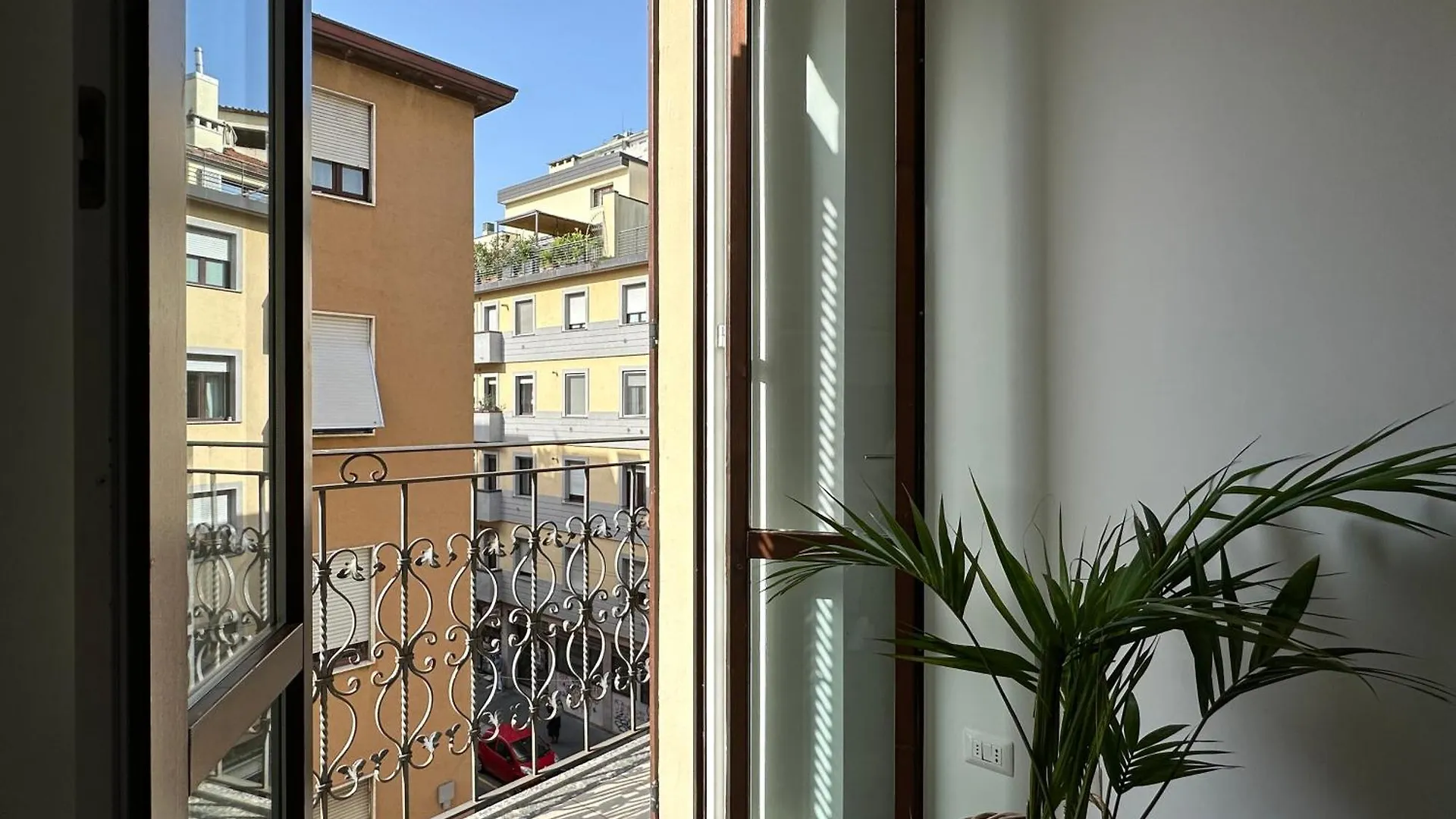 New Luxury Modern Flat In Center - Navigli/Duomo Apartment Milan Italy