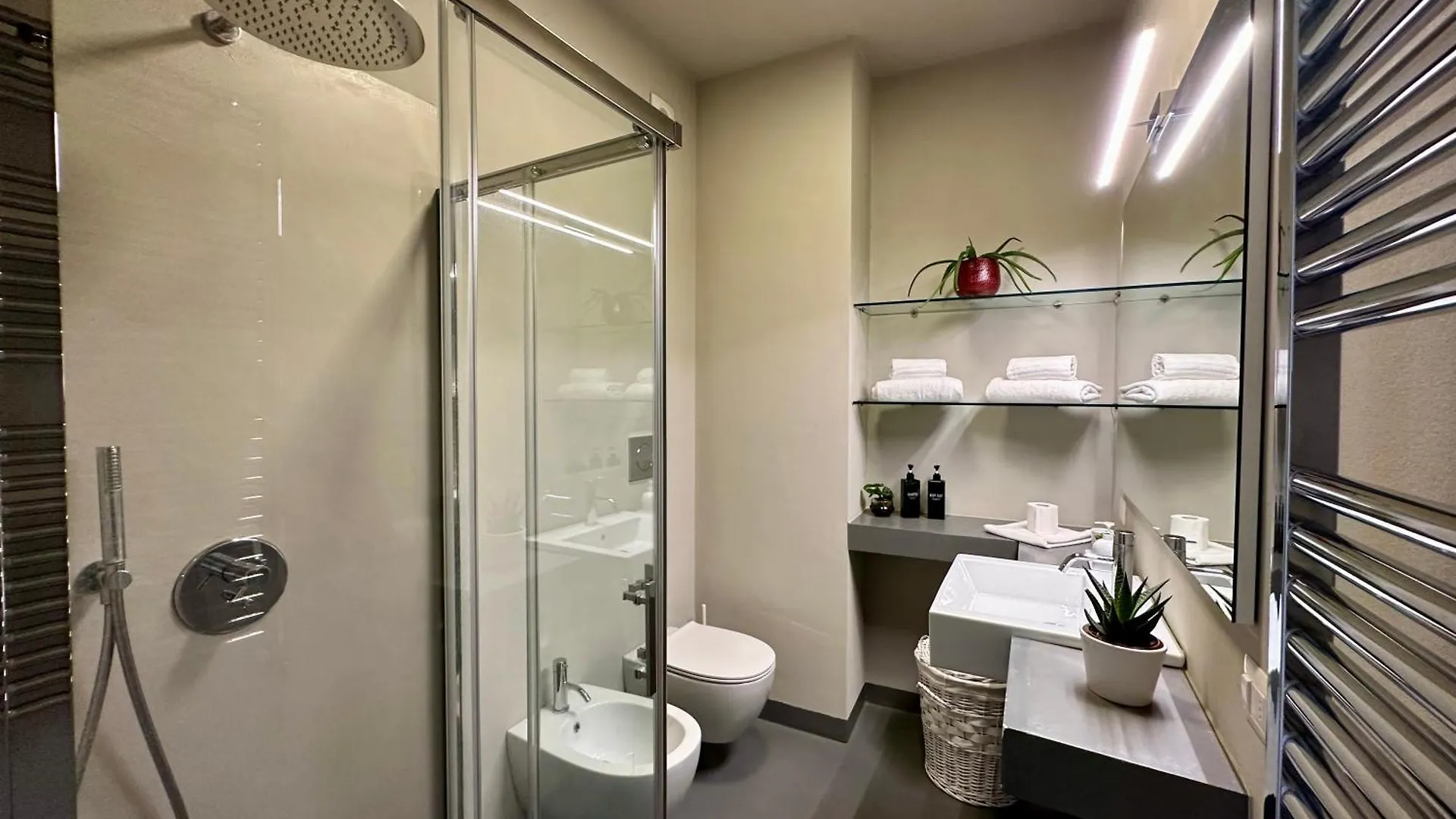 New Luxury Modern Flat In Center - Navigli/Duomo Apartment Milan 0*,